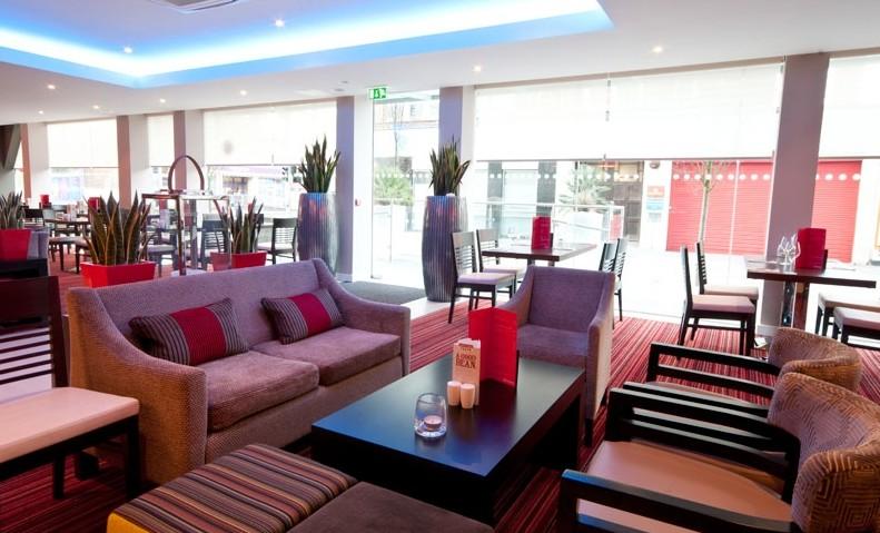 Ramada Encore Leicester City Centre Екстериор снимка