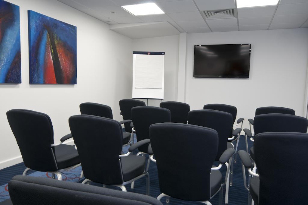 Ramada Encore Leicester City Centre Екстериор снимка